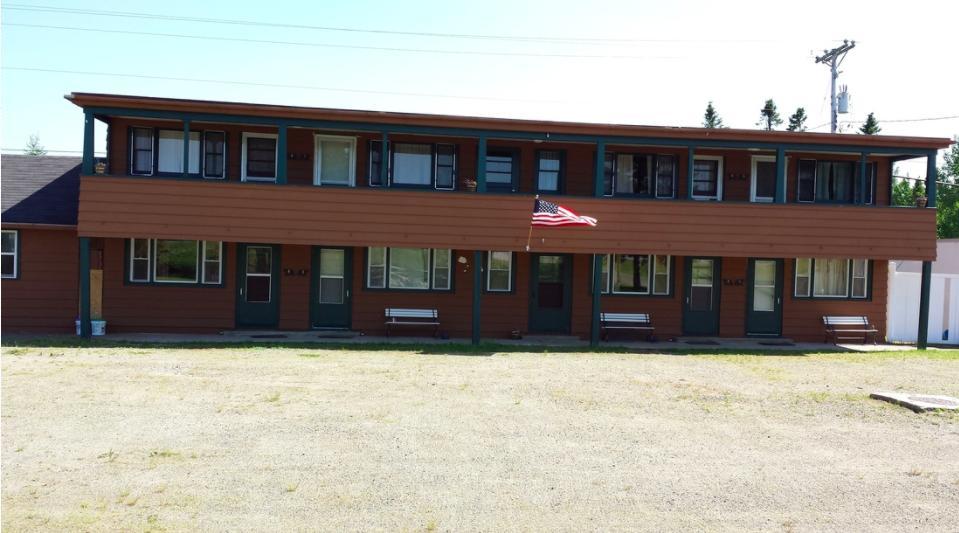 Bear Paw Inn Michigamme Экстерьер фото